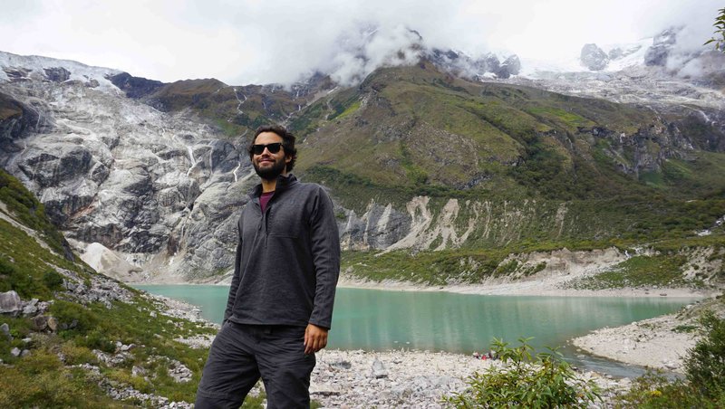 happy-trekker-in-manaslu-circuit-trek