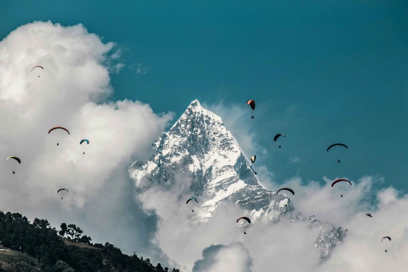 paragliding-in-the-air-of-pokhara-sarangkot