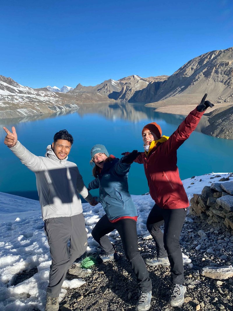 trekkers-and-guide-of-himlayan-hero-adventures