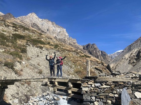 our-clients-from-himalayan-hero-adventures-crossing-wooden-bridge-in-annapurna-circuit